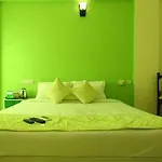 Green Tree Service Apartment